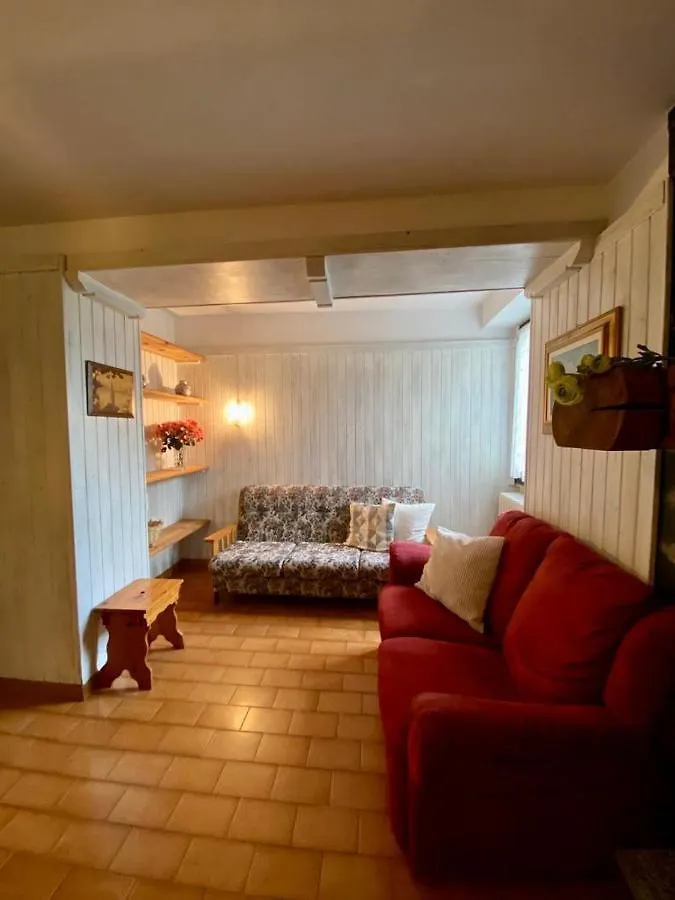 Holiday home La Casa Del Nonno Franco Villa Colico Italy