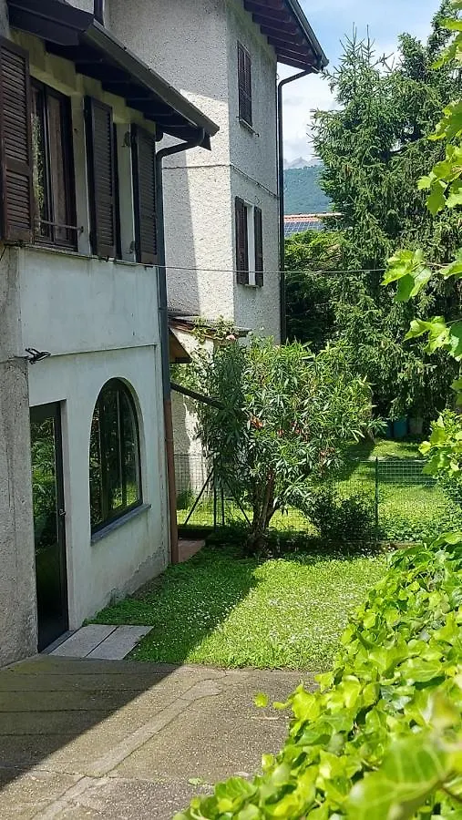La Casa Del Nonno Franco Villa Colico Italy